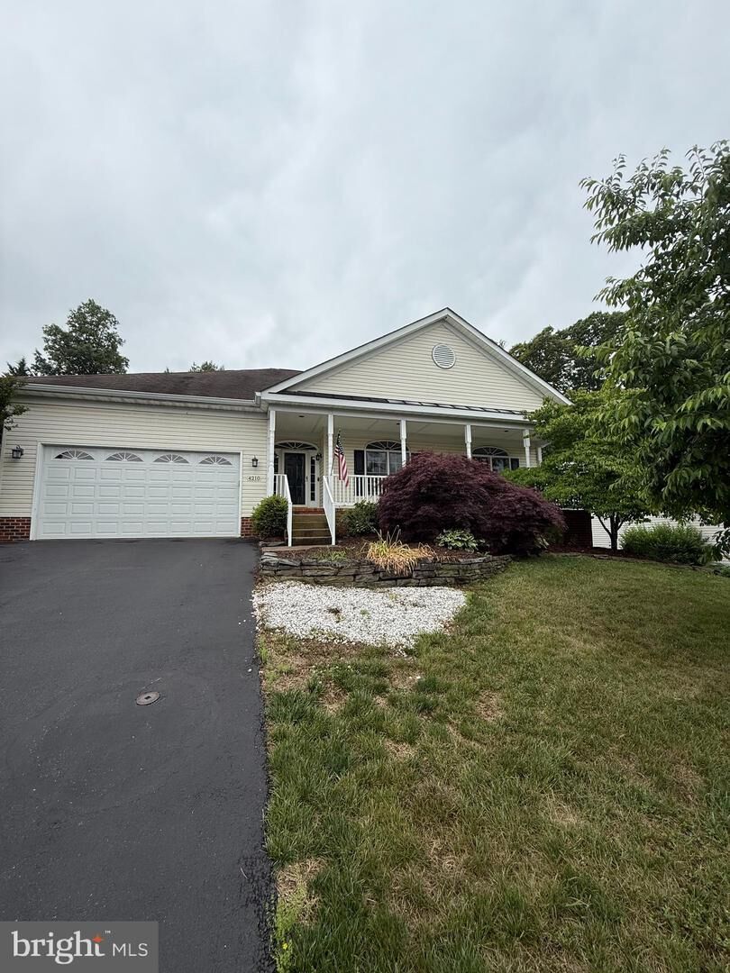 Property Photo:  4210 Stonehaven Way  VA 22408 