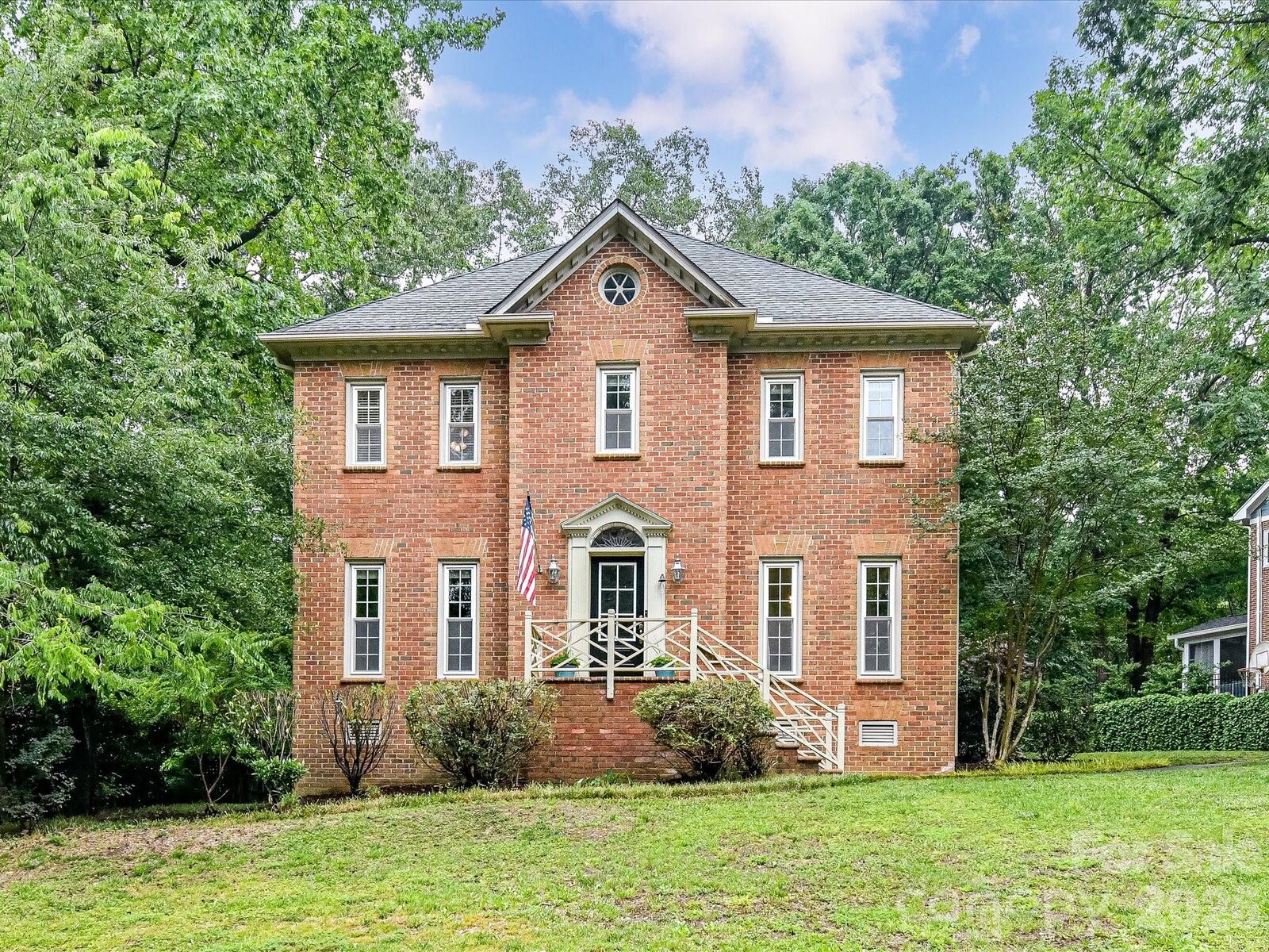 Property Photo:  10341 Avondale Avenue  NC 28210 