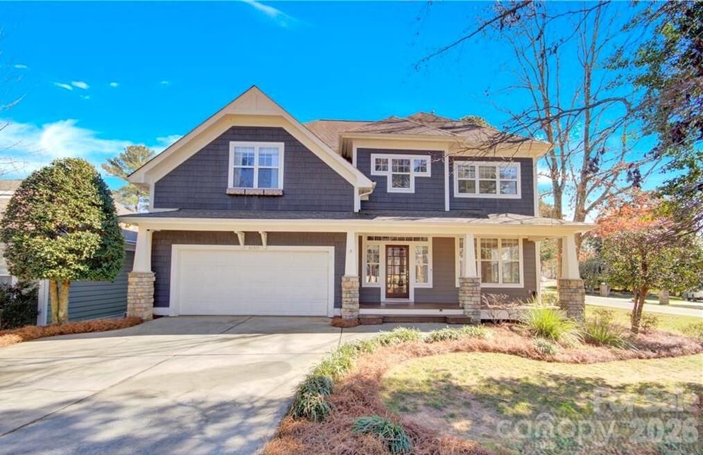 Property Photo:  21313 Island Forest Drive  NC 28031 