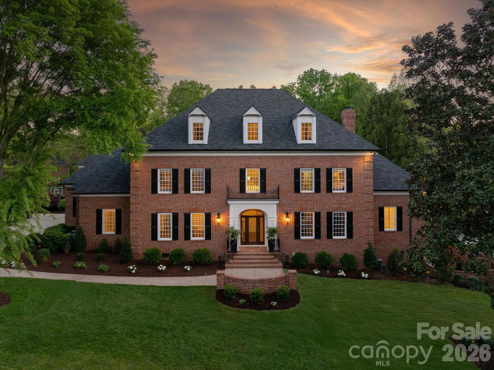Property Photo: 3314 Leamington Lane NC 28226