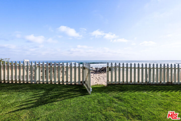 Property Photo:  30810 Broad Beach Rd  CA 90265 