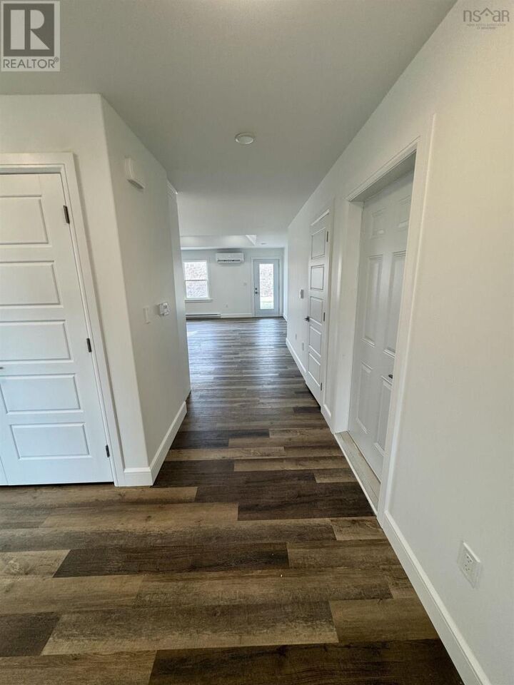 Property Photo: 10 Elizabeth Avenue NS B0N 2T0