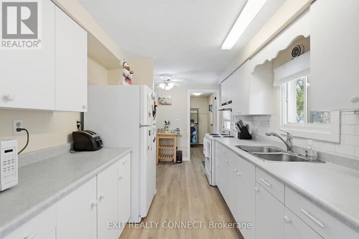 Property Photo:  1 Centre Park Street  ON L3W 0A5 