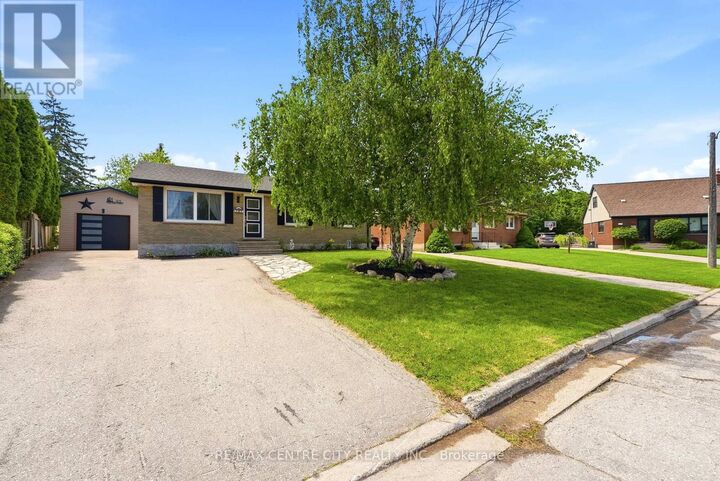 Property Photo: 25 Paulson Court ON N5R 1N1