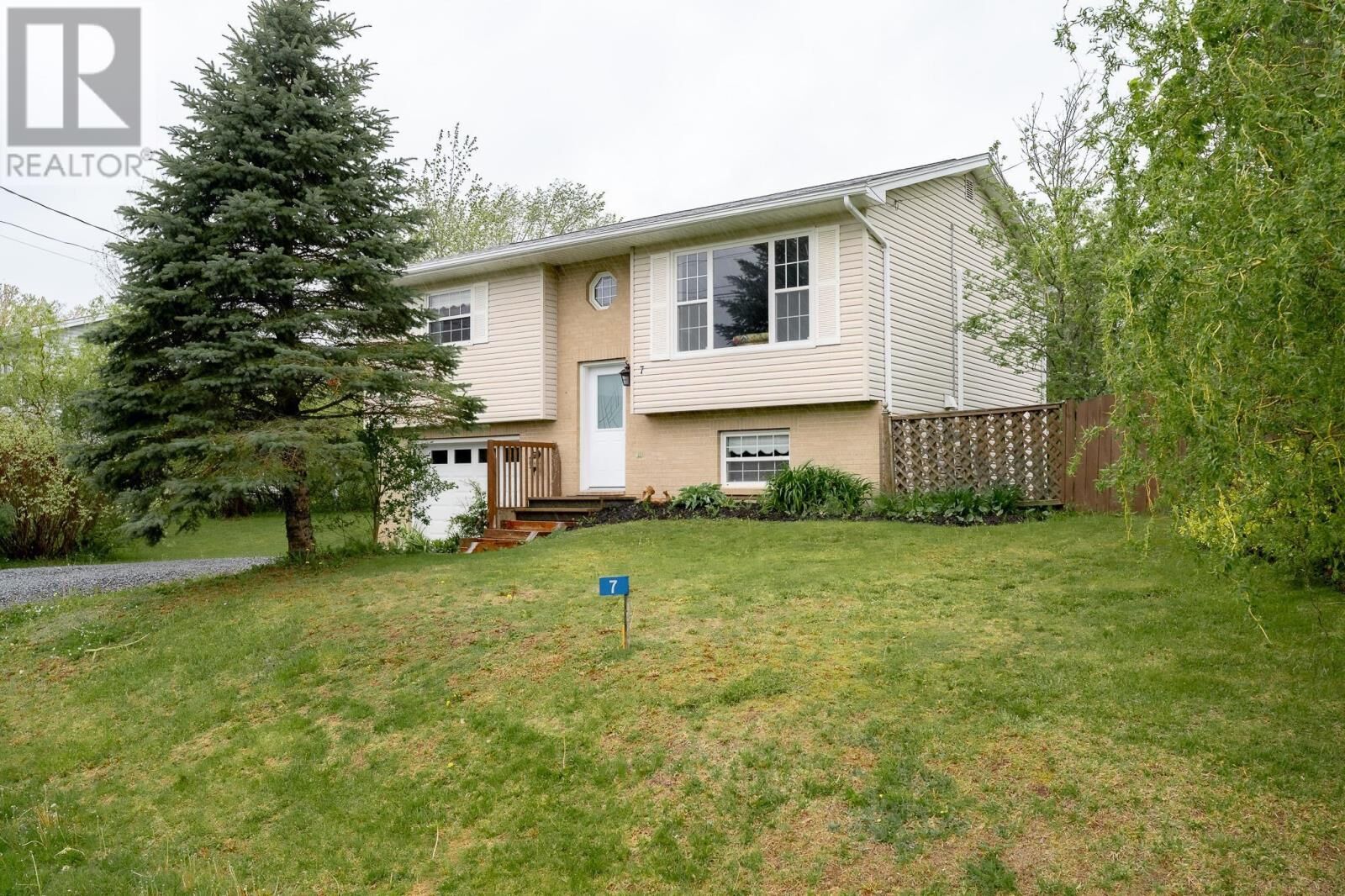 Property Photo: 7 Daun Avenue NS B2T 1J7