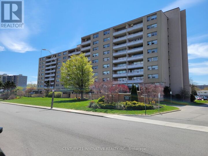 Property Photo:  15 Albright Road South 910  ON L8K 0A3 