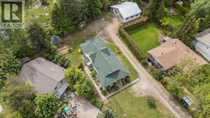 Property Photo:  25 Davis Avenue  BC V0G 1L0 
