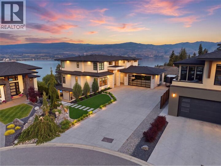 Photo de la propriété: 695 Lake Court BC V1Z 0A3