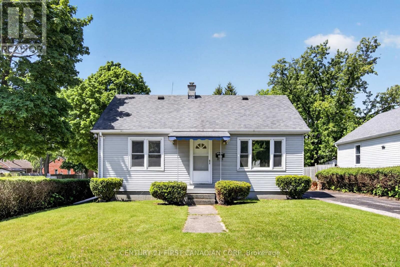 Property Photo:  261 Short Avenue  ON N5W 1W3 