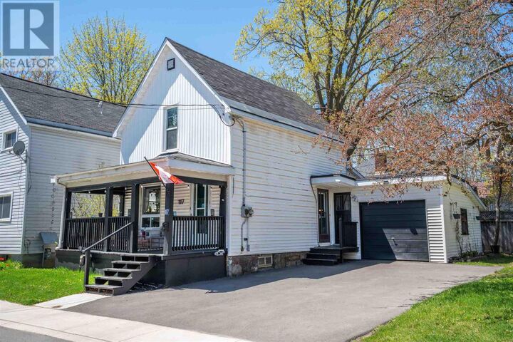 Property Photo:  117 Biggings Ave  ON P6A 3T8 