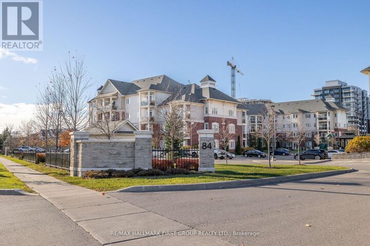 Property Photo:  84 Aspen Springs Drive 201  ON L1C 0V3 