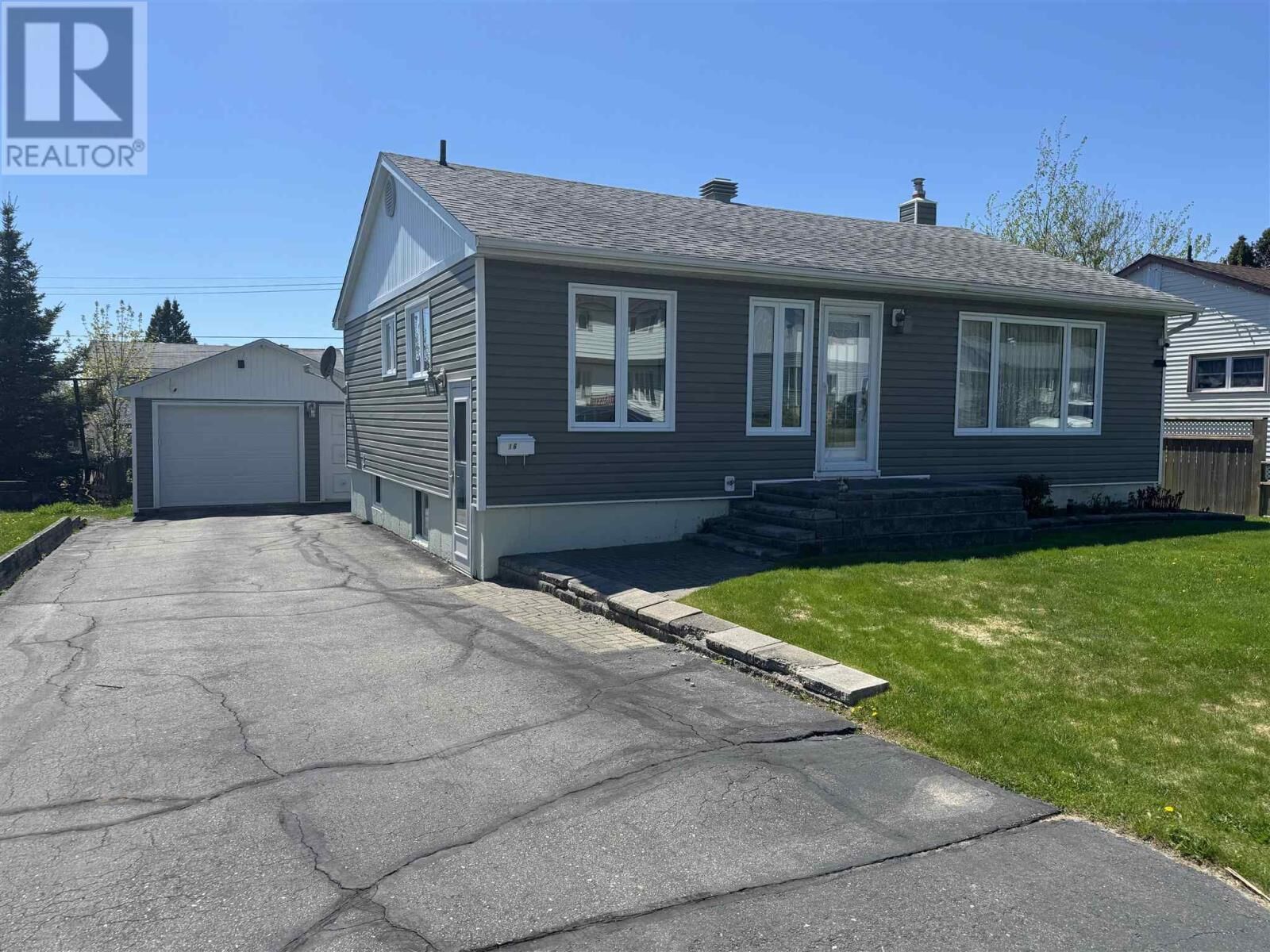 Property Photo:  16 Brown Rd  ON P5A 1K3 