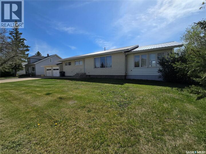 Property Photo:  212 Prairie Street  SK S0G 5J0 