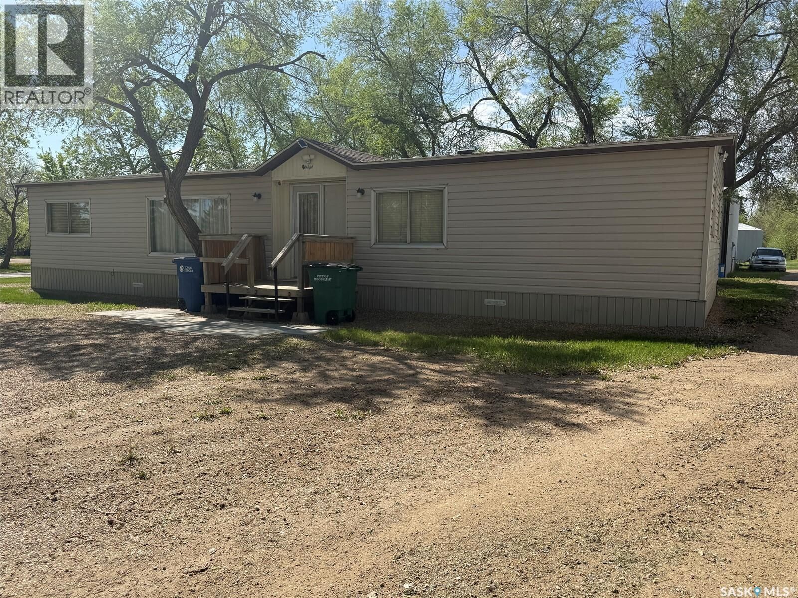 Property Photo: G1 1455 9th Avenue NE SK S6J 1C6