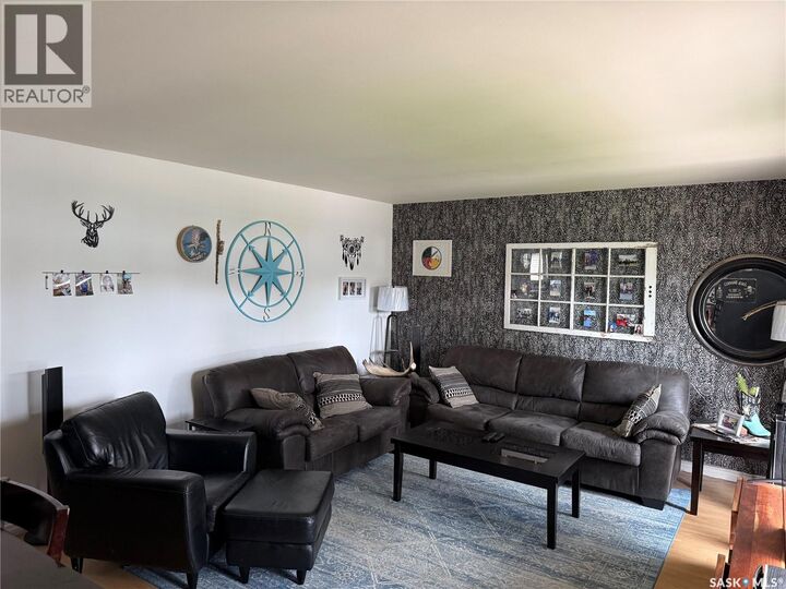 Property Photo:  936 Wallace Street  SK S4N 3Y5 