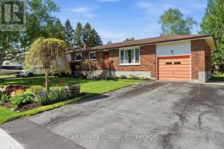Property Photo: 98 Division Street South ON K0K 1H0