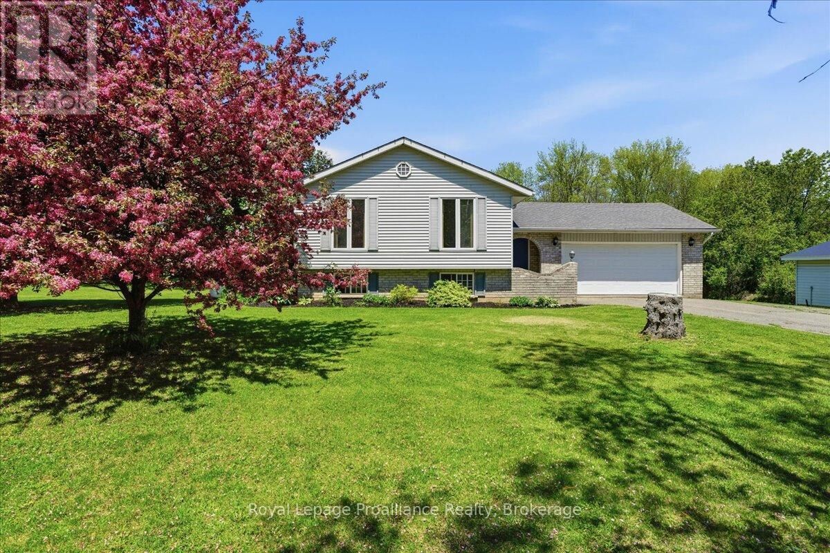 Property Photo:  205 Bethel Road  ON K0K 3E0 