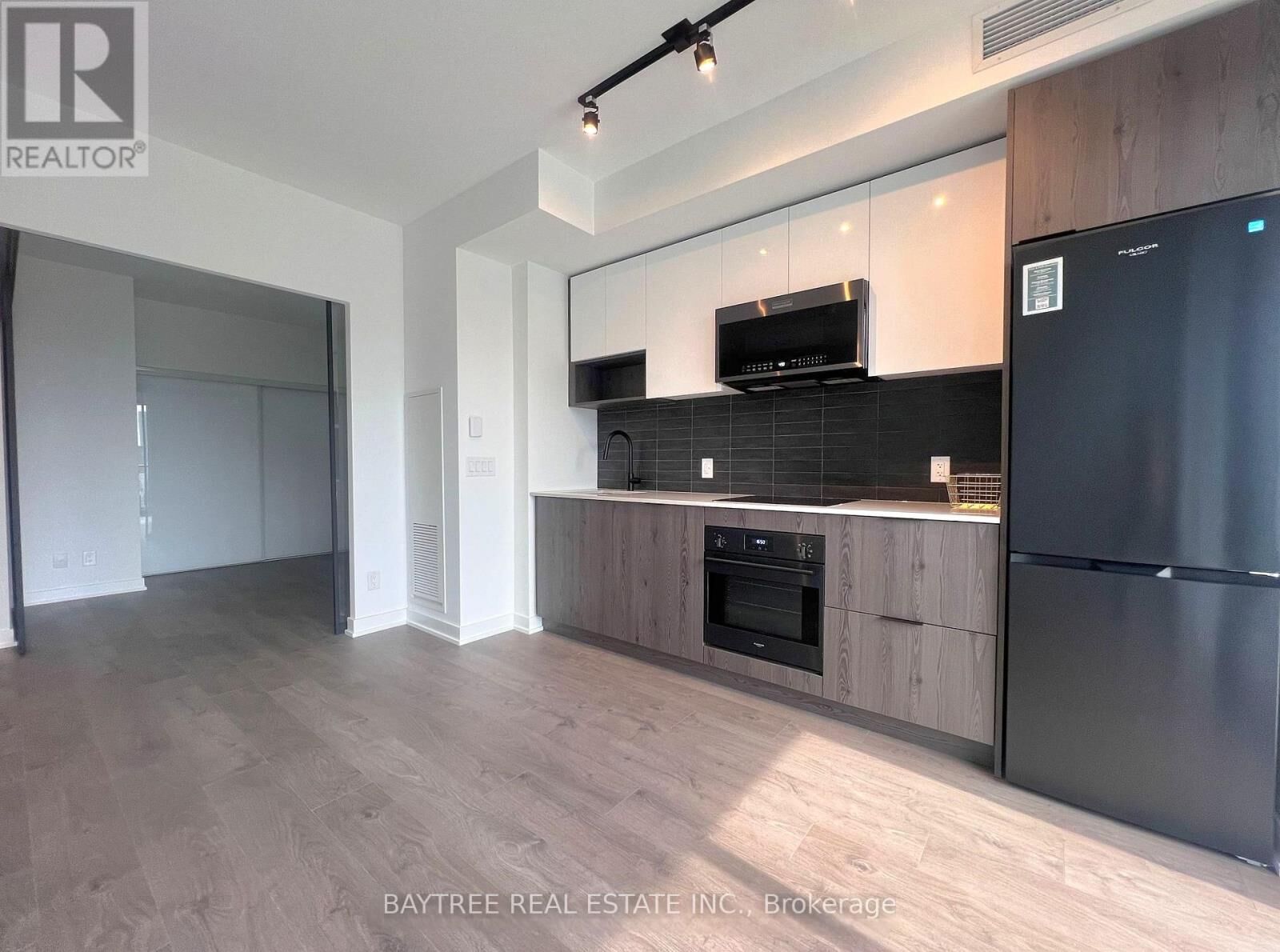 Property Photo:  5 Defries Street 2407  ON M5A 3R4 