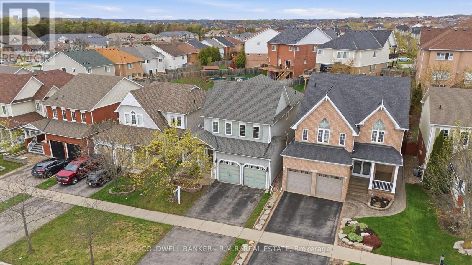 Photo de la propriété:  1420 Coldstream Drive  ON L1K 2Y8 