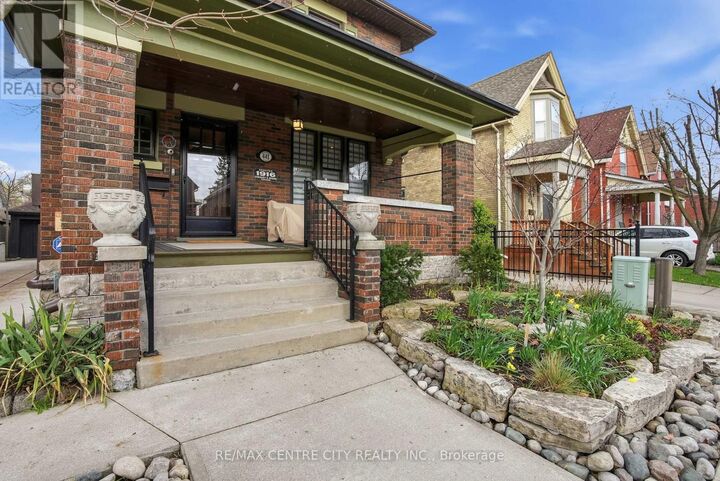 Property Photo: 441 Woodman Avenue ON N5W 4A1