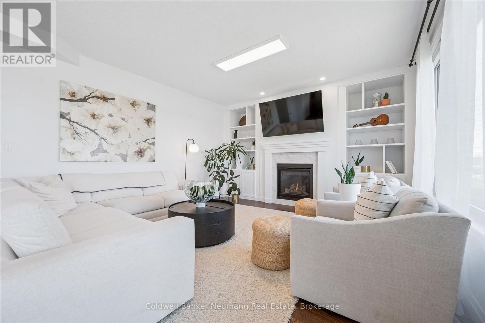 Property Photo: 74 Gellert Drive ON N0B 1M0