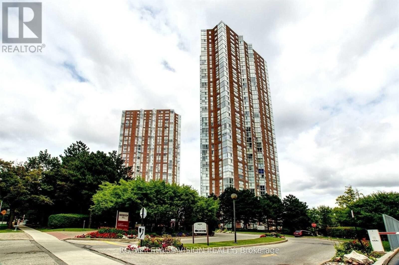 Property Photo:  7 Concorde Place 501  ON M3C 3N4 