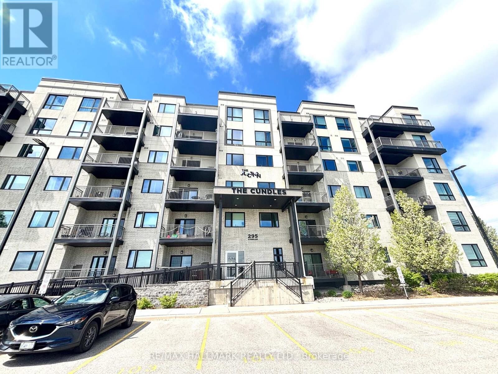 Property Photo:  295 Cundles Road East 107  ON L4M 0K8 