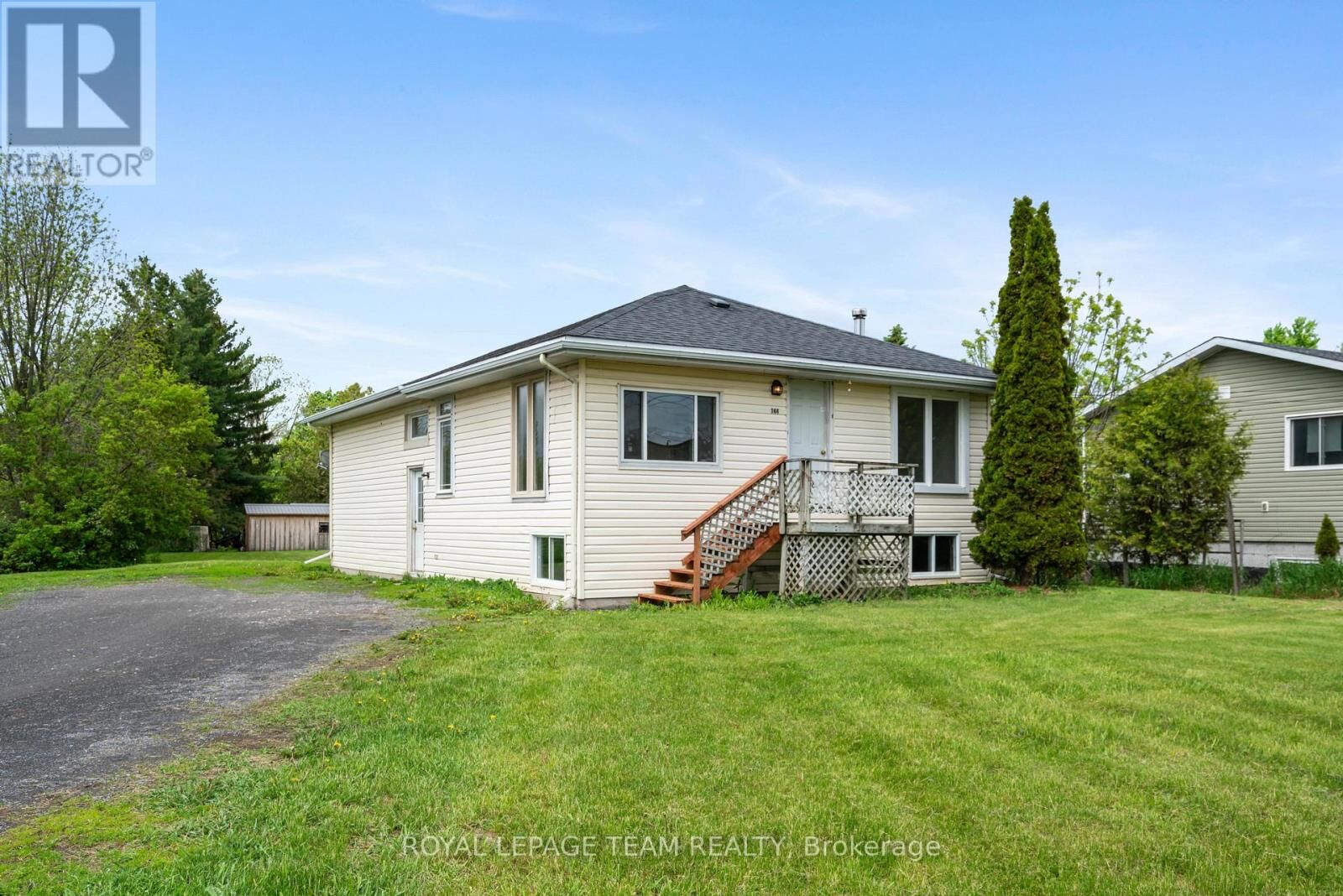 Property Photo:  144 Main Street North  ON K0C 1H0 