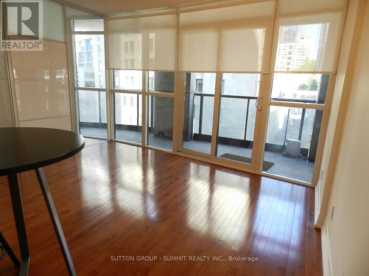Property Photo:  25 Carlton Street 506  ON M5B 1L4 