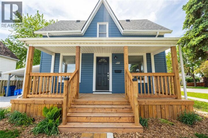 Property Photo:  120 Selkirk Street  ON N8A 3X2 