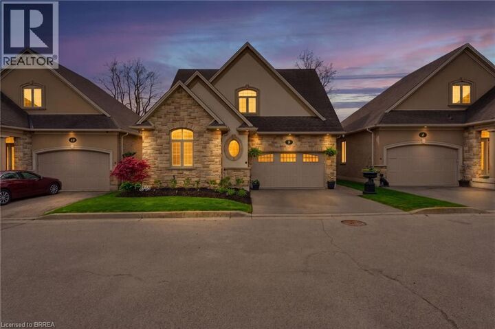 Photo de la propriété:  68 Fairview Drive 9  ON N3R 2W9 