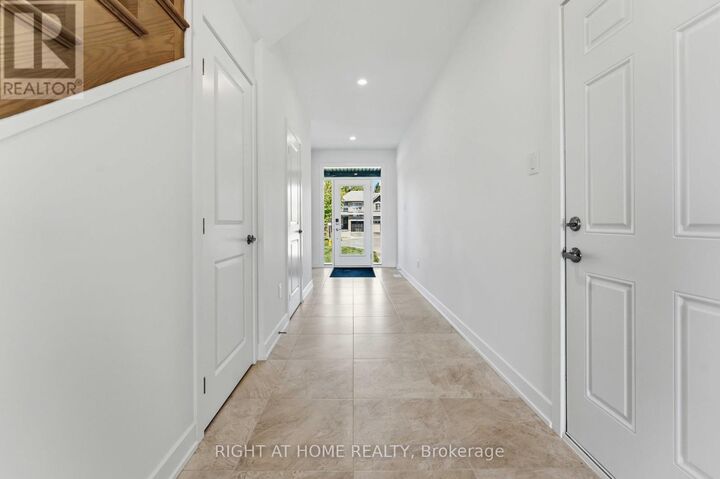 Property Photo:  453 Haresfield Court  ON K4M 0B6 