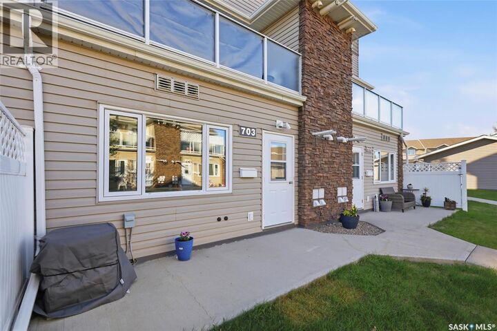 Property Photo: 703 1022 Hampton Circle SK S7R 0K3