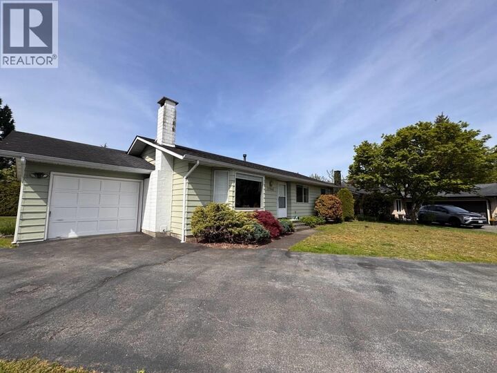 Property Photo:  21946 Cliff Pl  BC V2X 7Z6 