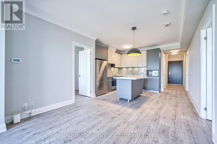 Property Photo:  18 Water Walk Drive 3806  ON L3R 6L5 