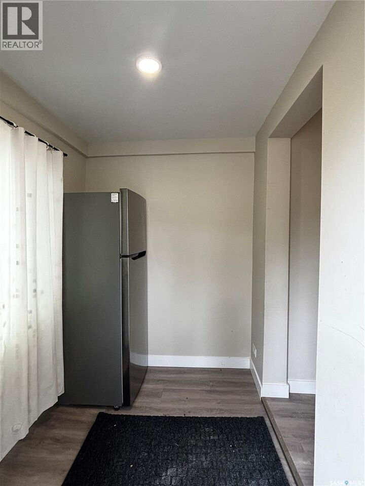 Property Photo:  1306 B Avenue N  SK S7L 1G5 