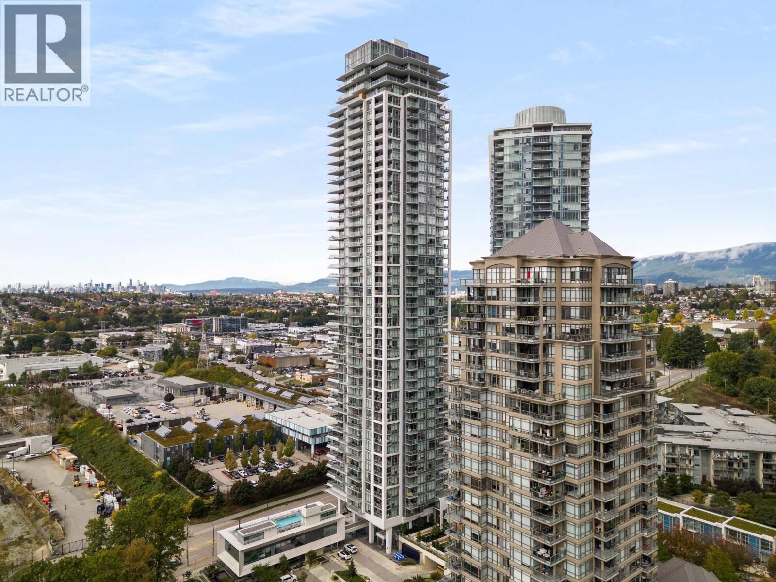Property Photo:  1888 Gilmore Avenue 2203  BC V5C 0L2 