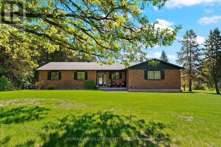 131 Burns Drive — photo 1