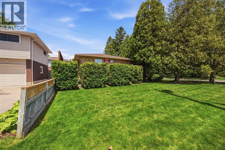 Property Photo: 1561 Mego Court ON N7S 4A9