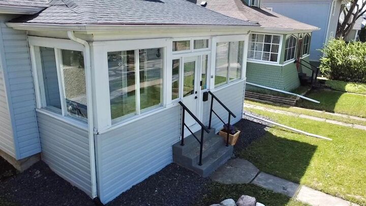 Property Photo: 66 Noble Avenue MB R2L 0J6