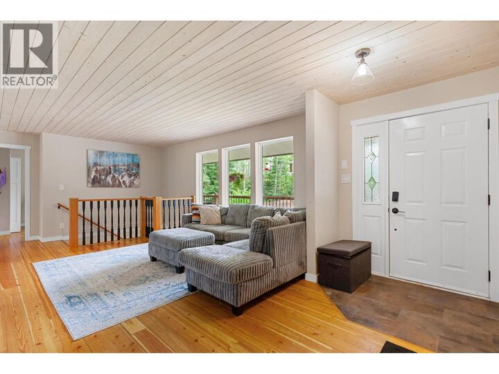 Property Photo: 9490 Edna Road BC V2K 5L9
