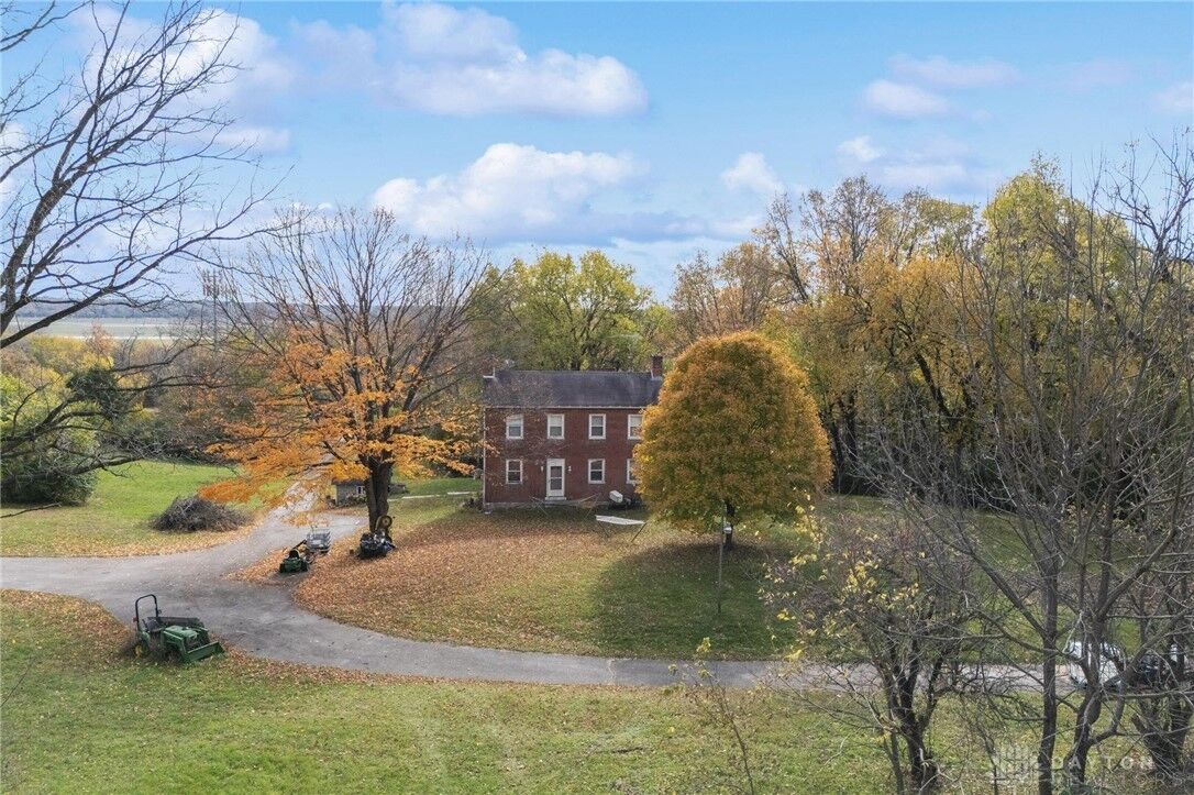 Property Photo: 4533 State Route 4 OH 45424