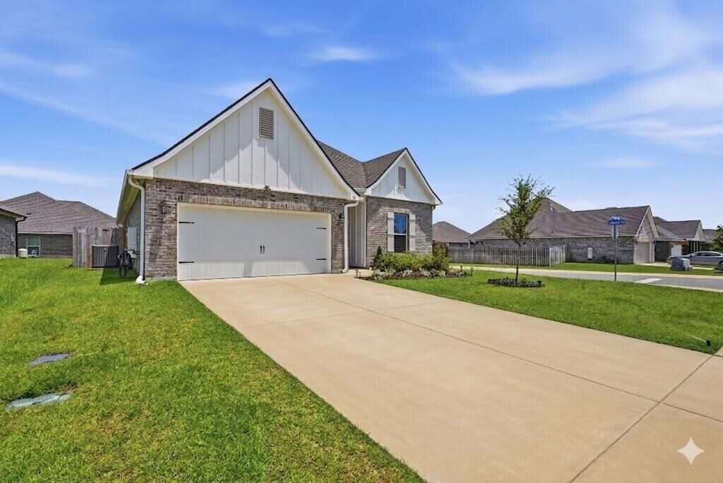 Property Photo:  86 Alleyoak Lane  FL 32439 