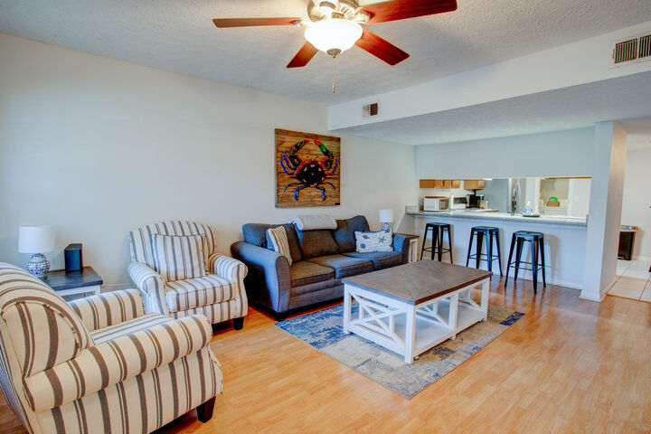 Property Photo: 2404 Suwanee Lane FL 32547