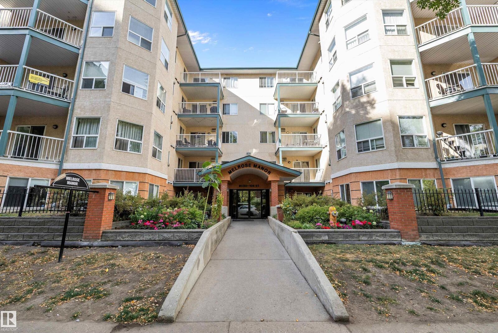 Property Photo: 9938 104 Street NW 308 AB T5K 2X7