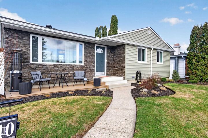 Property Photo:  10740 44 Street NW  AB T6A 1W4 