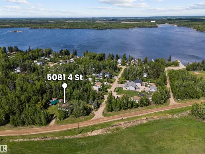 Property Photo:  5081 4 Street  AB T0E 1V0 