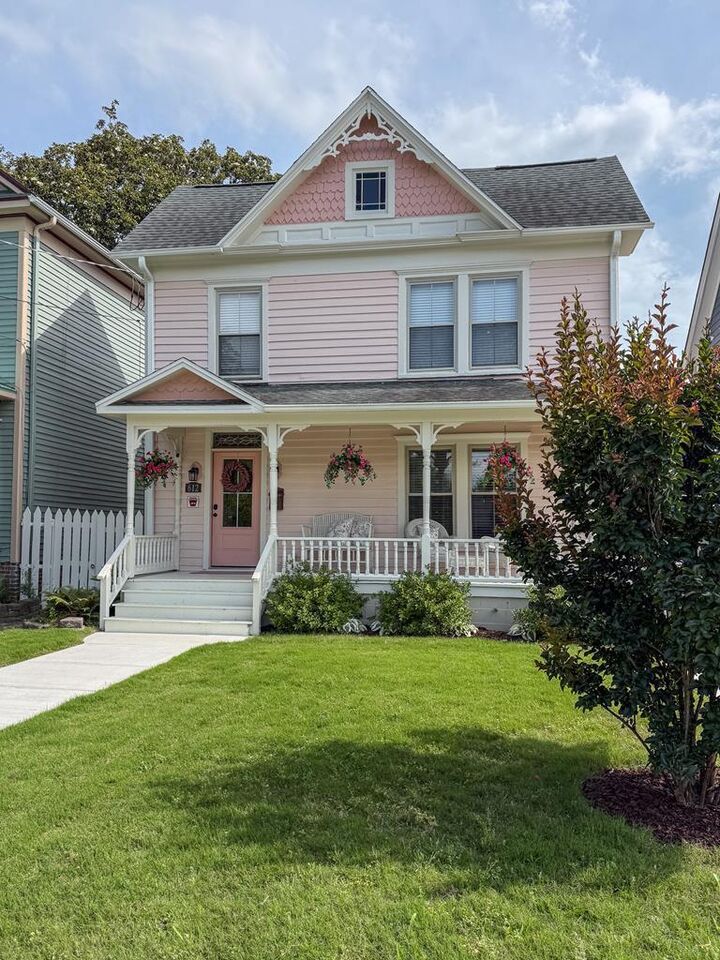 Property Photo:  612 Tazewell Ave  VA 23310 