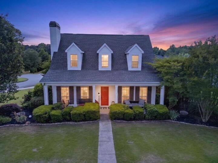 Property Photo: 200 Meadow Lake Drive GA 30116