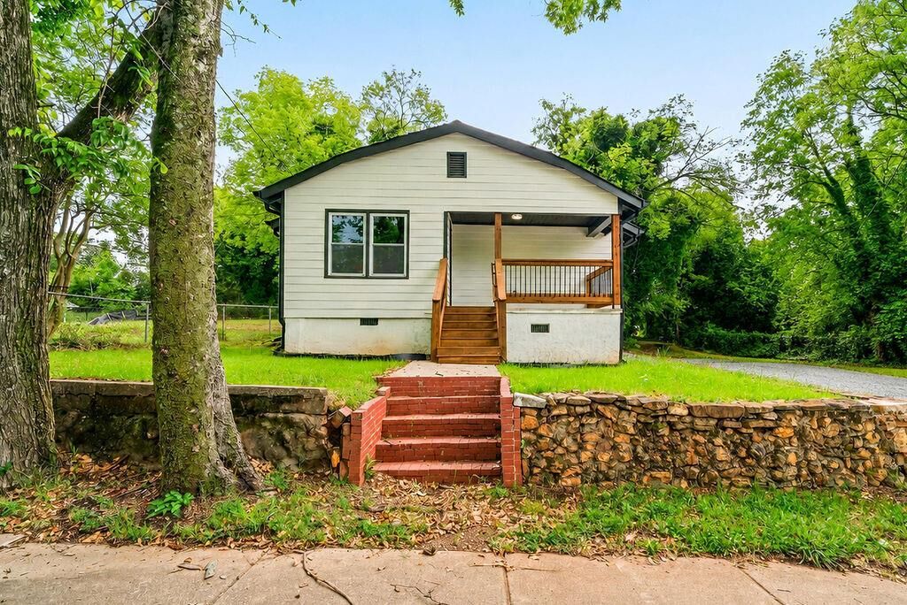Property Photo: 1409 Maple Avenue SW GA 30161